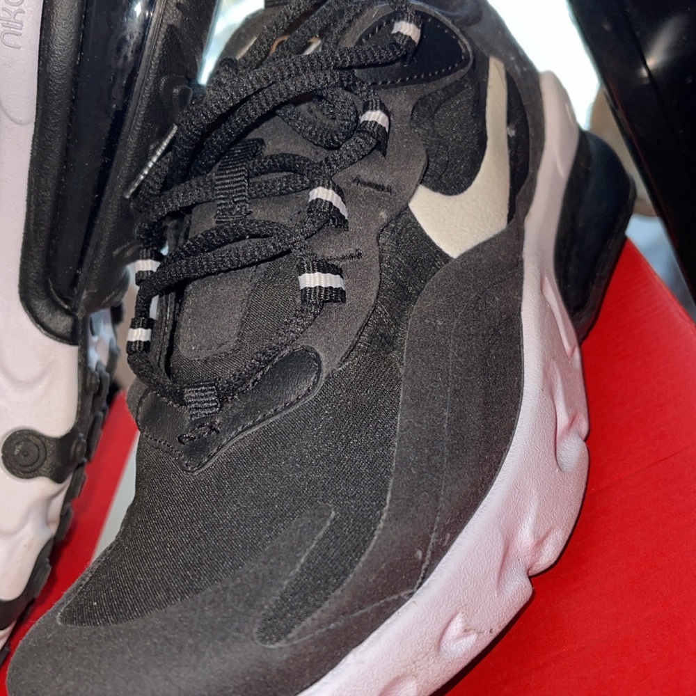 Nike Air Max 270 React Sneakers - Picture 2 of 7